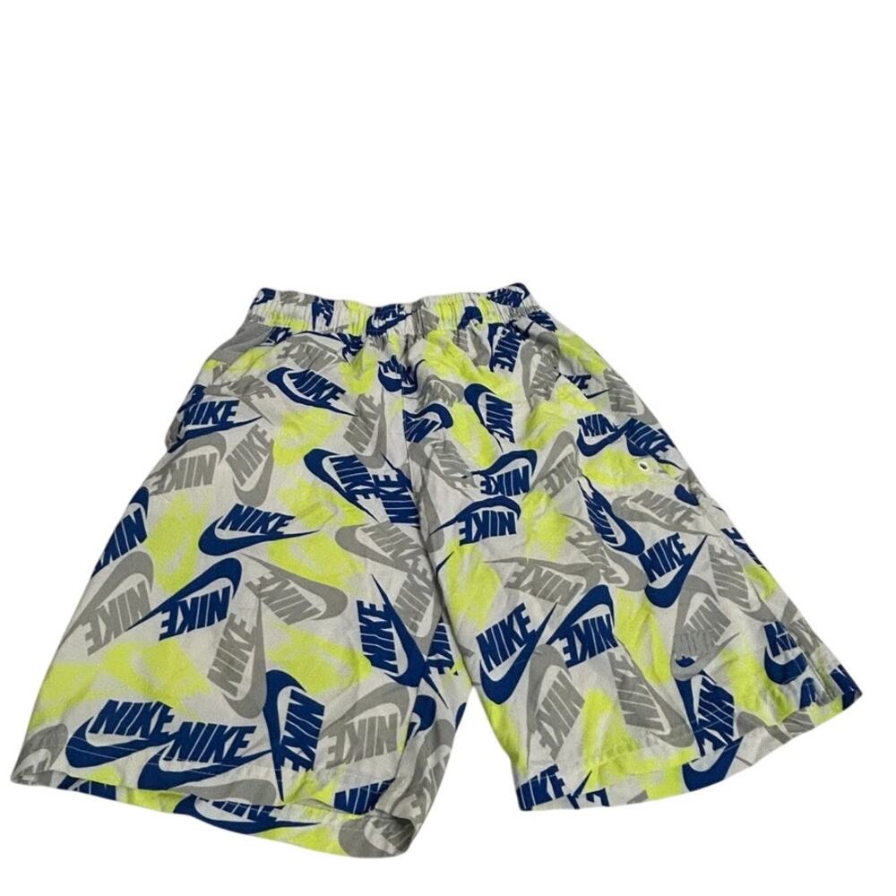 Nike Boys sportwear repeating logo volt/blue pattern Youth Large